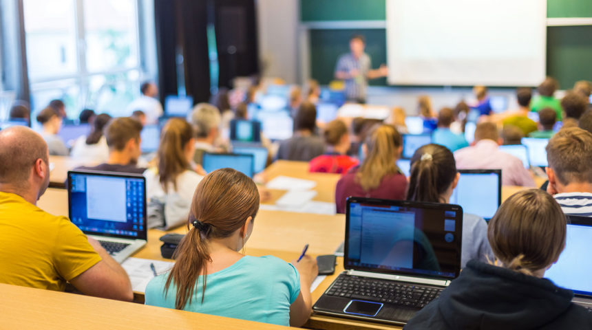 Which 10 Characteristics Should University Warning Systems Meet?