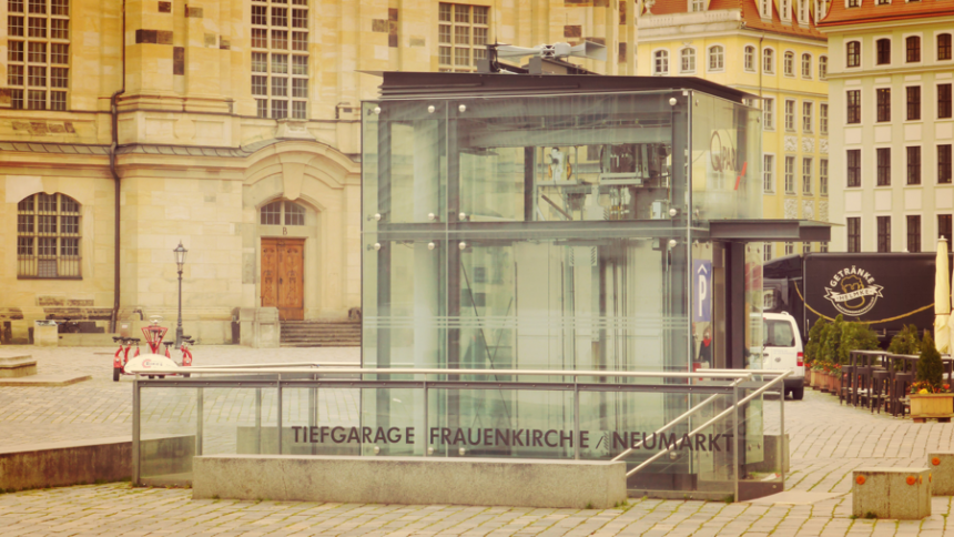 В сердце старого города Дрезден введена в эксплуатация 204-ая электронная сирена в качестве составной части дрезденской городской системы предупреждения