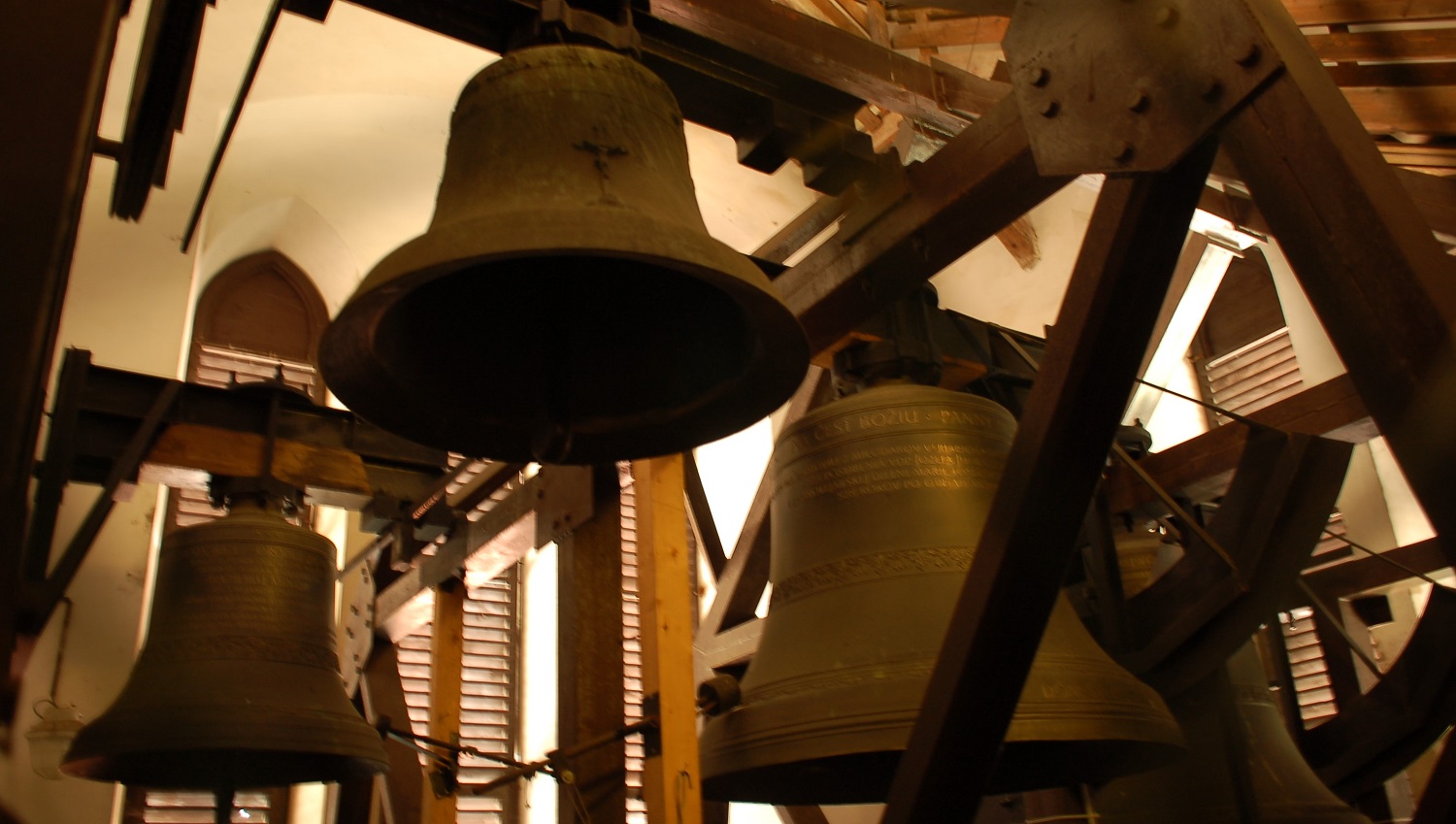 4,000 Years of Ringing