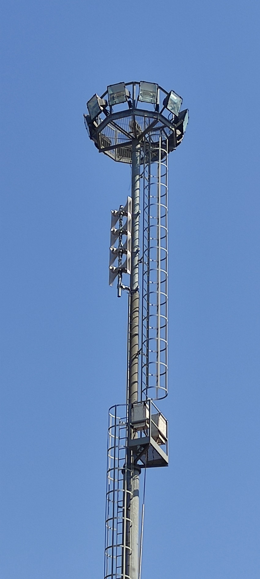 Early warning system venice's port marghera