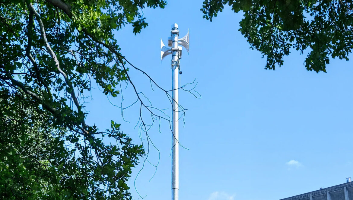 Electronic siren Gibon 600 W installed in SG Mittelweser, Germany